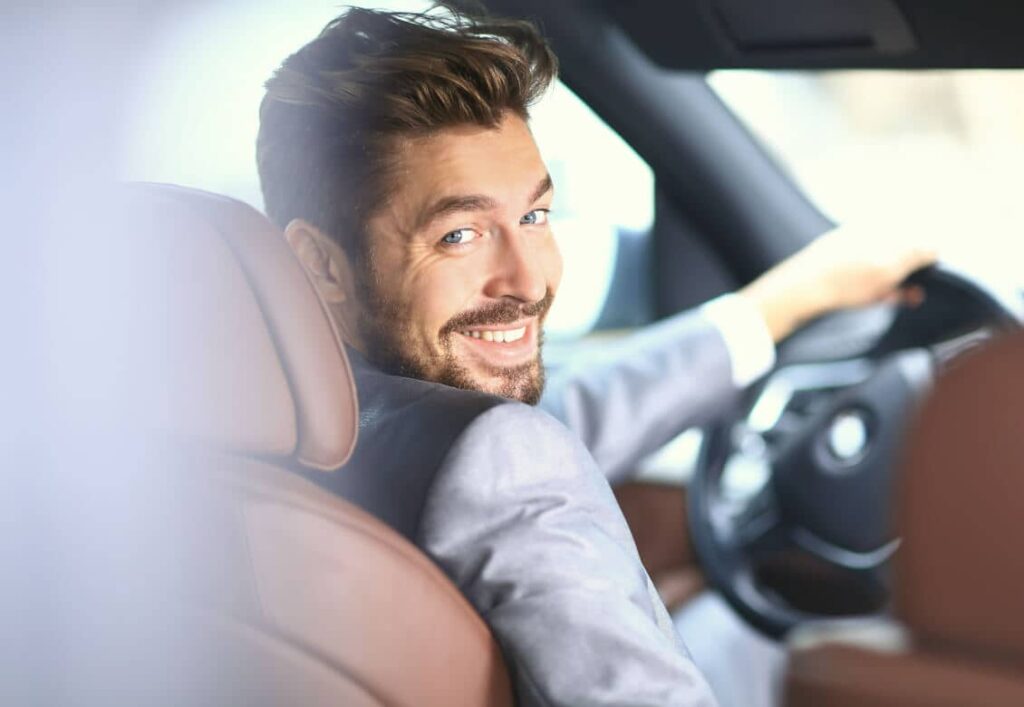car-resellers-man-in-car-1024x707