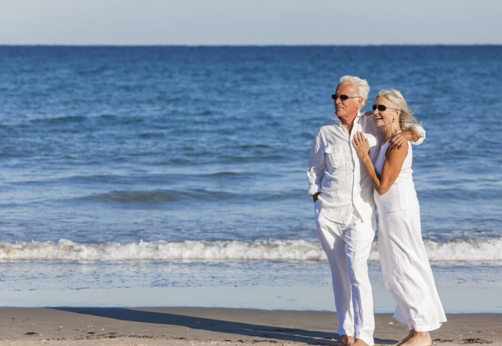 snowbirds-couple-beach-1024x707