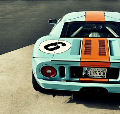 GT-40-waiting-for-a-covered-car-carrier-e1357930843770-1.jpg